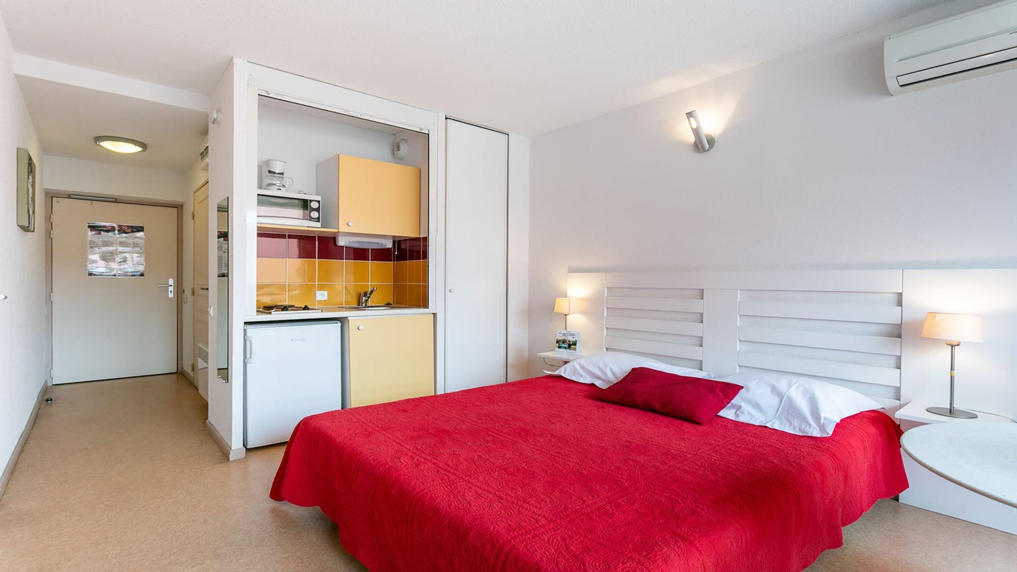 Vacanceole - Residence Le Saint Clair Агде Екстериор снимка