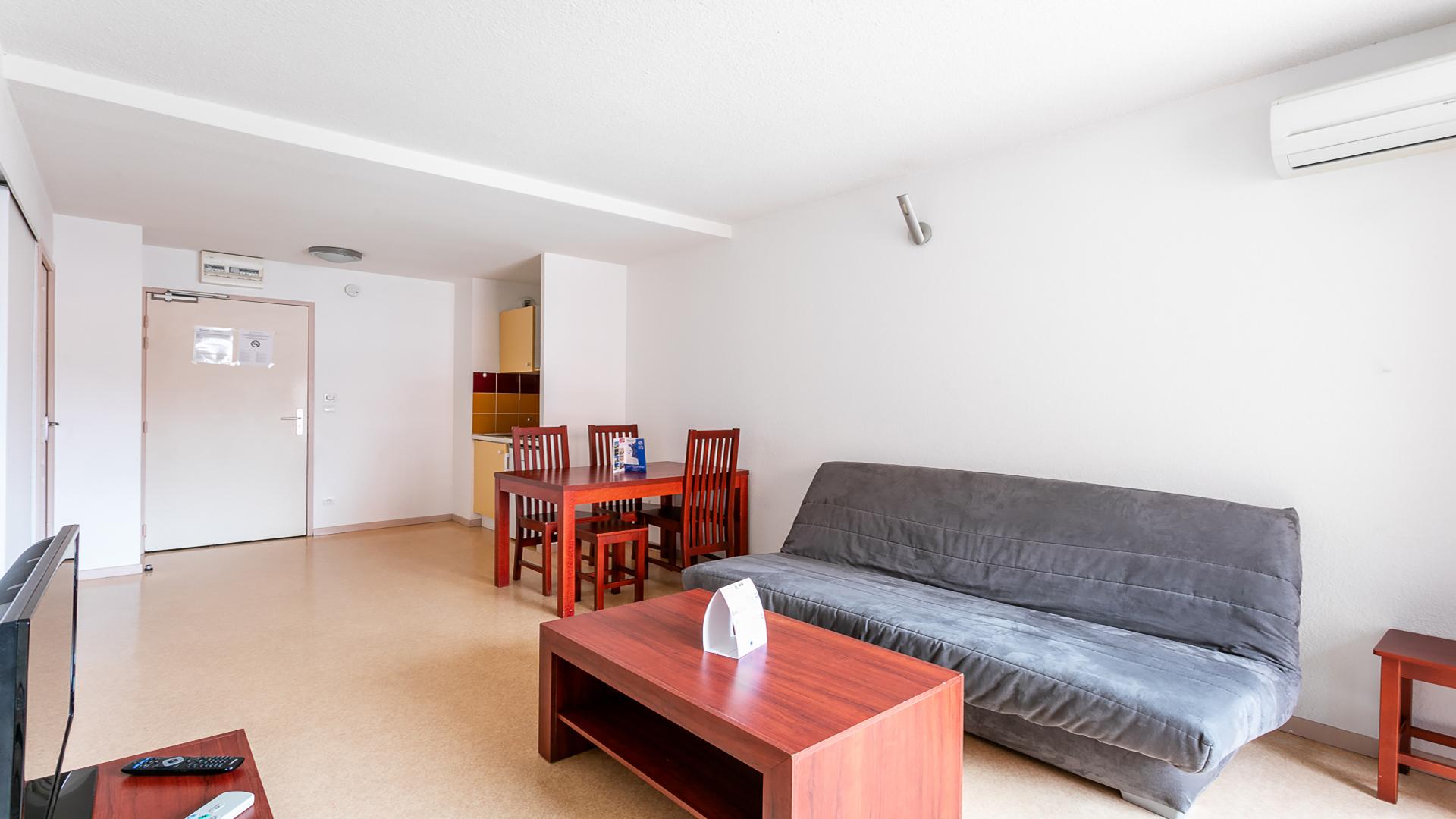 Vacanceole - Residence Le Saint Clair Агде Екстериор снимка